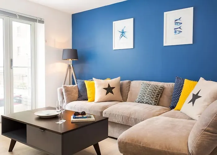 Luxury 3 Floor Town House By Tolcarne Beach